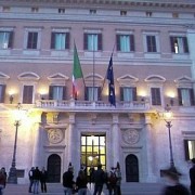 Palazzo_Chigi_sede_Consiglio_dei_Ministri-e1339772124731